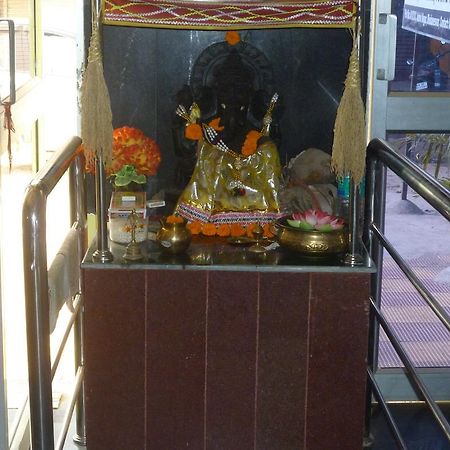 Hotel Nirmal Inn Bhubaneswar Esterno foto
