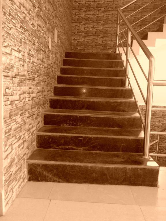 Hotel Nirmal Inn Bhubaneswar Esterno foto