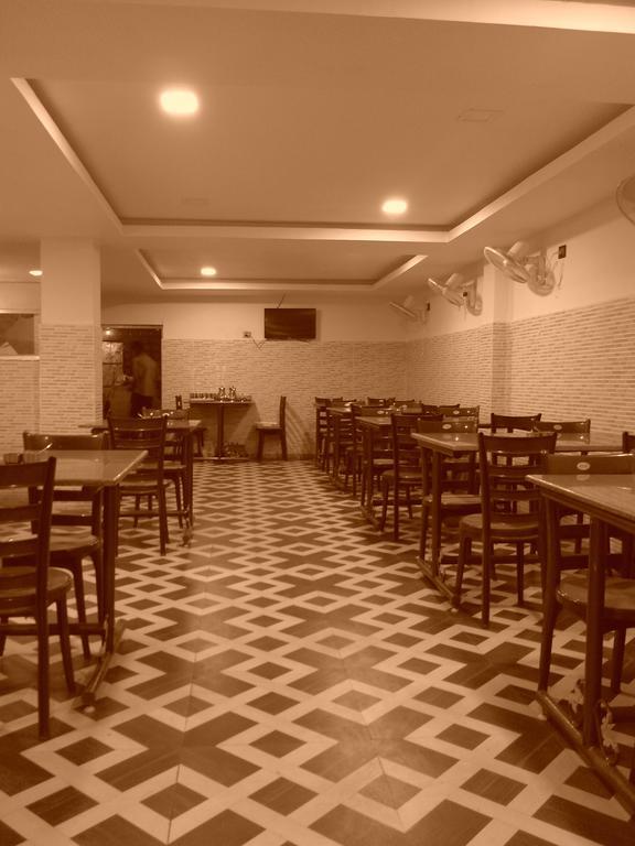 Hotel Nirmal Inn Bhubaneswar Esterno foto